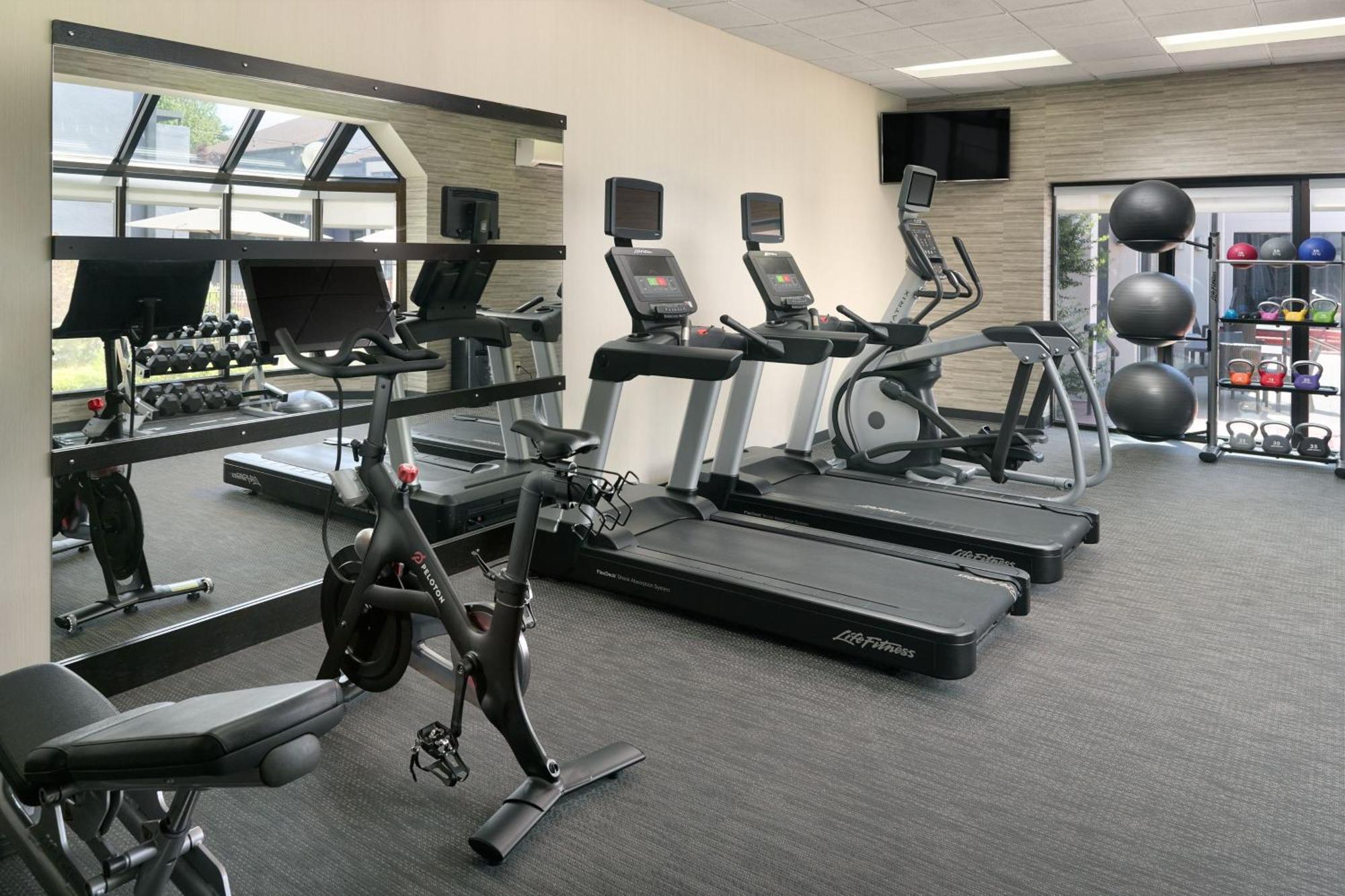 Courtyard By Marriott Augusta Hotel Екстериор снимка